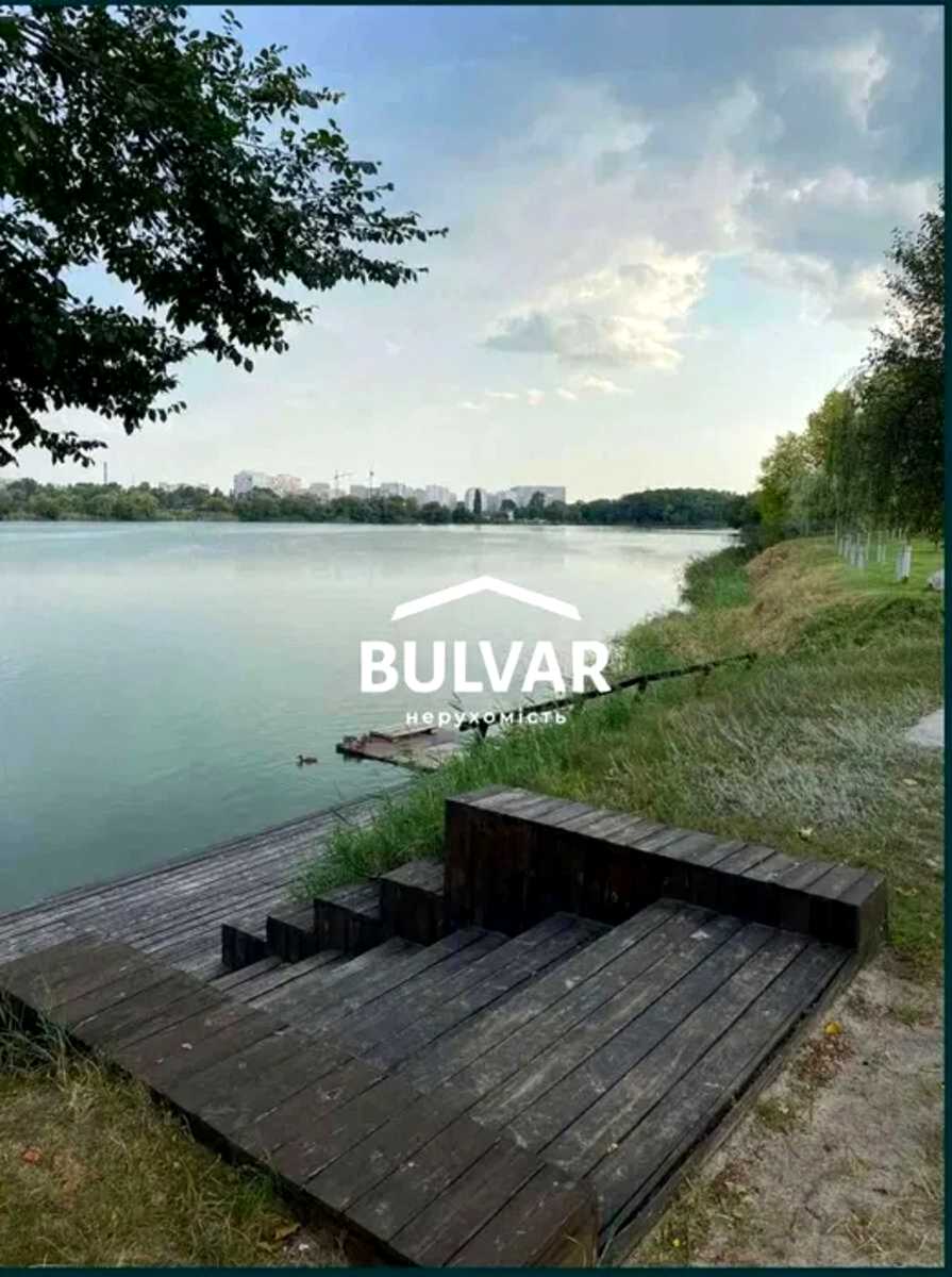 1867066196382070