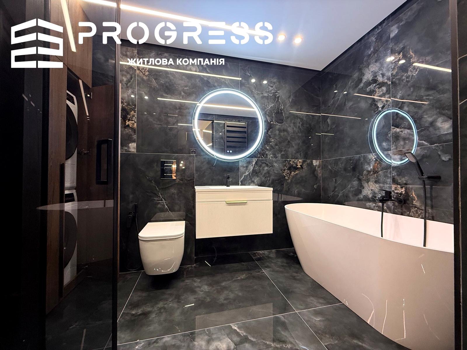 1867067470382590