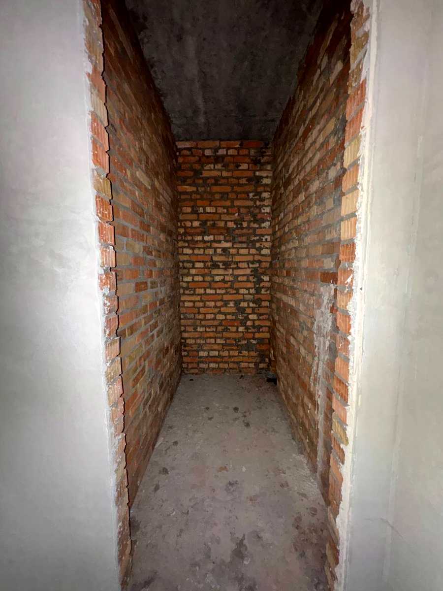 1867067896553315