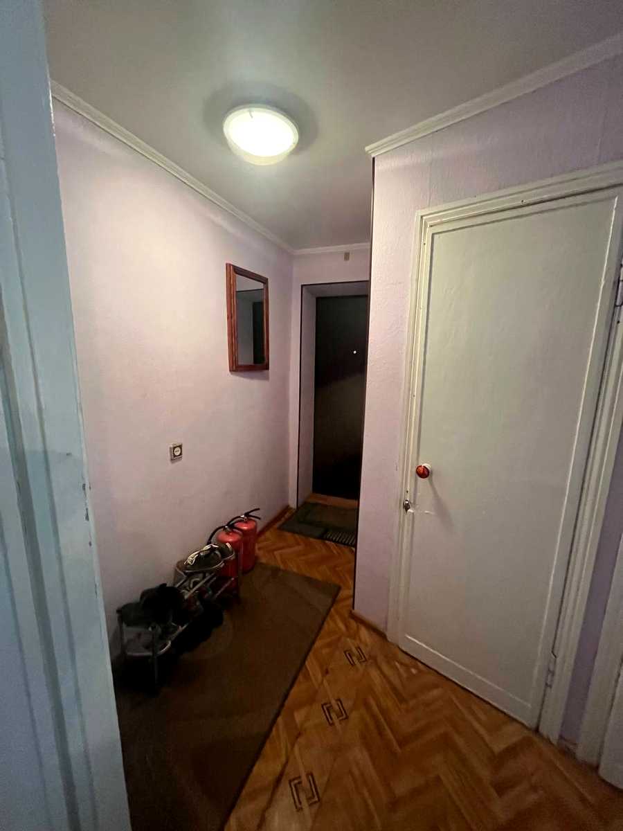 1867070645395352