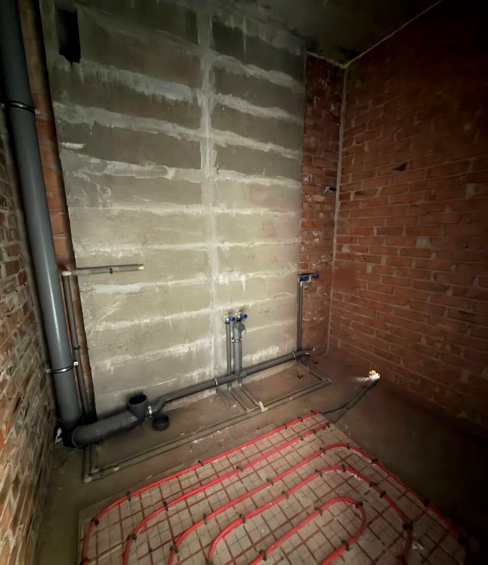 1867072257655511