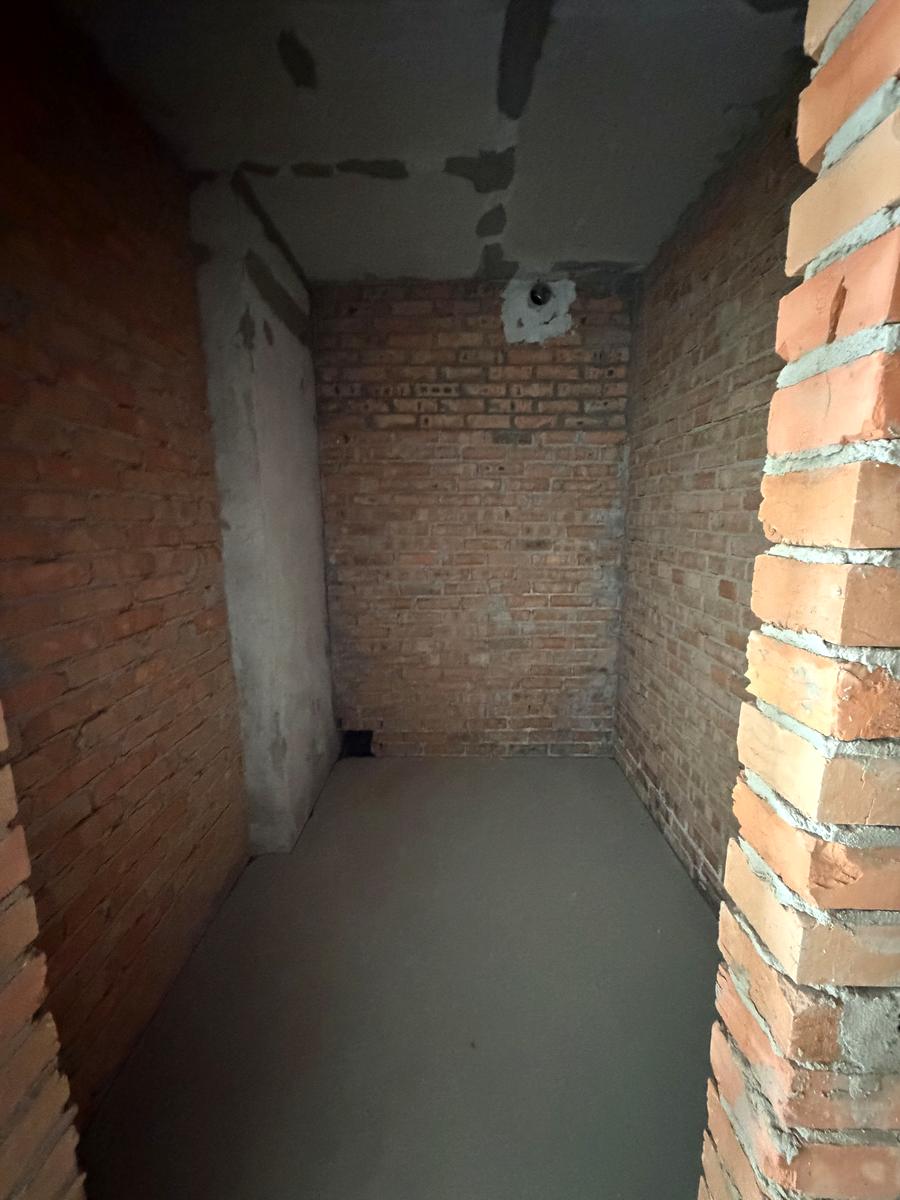 1867092679838179