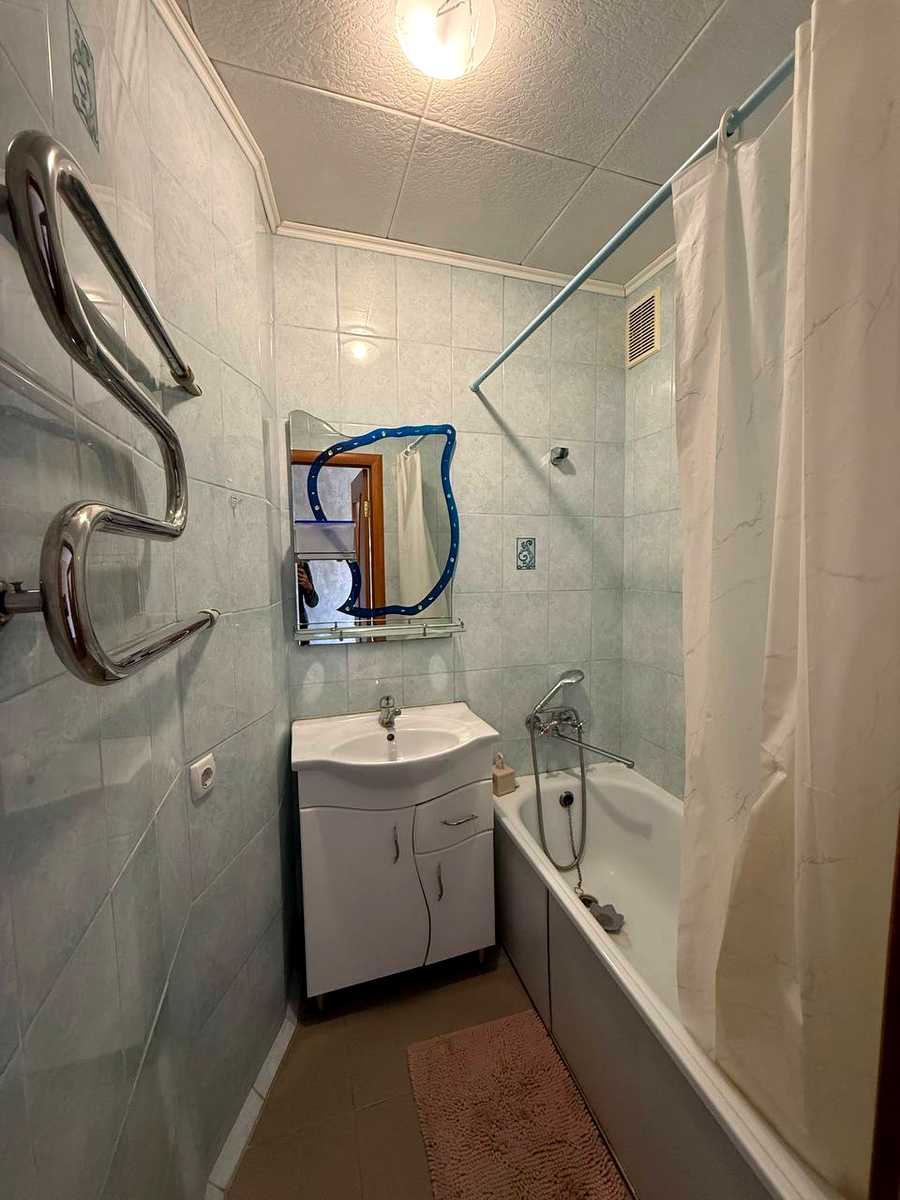 1867096647666700