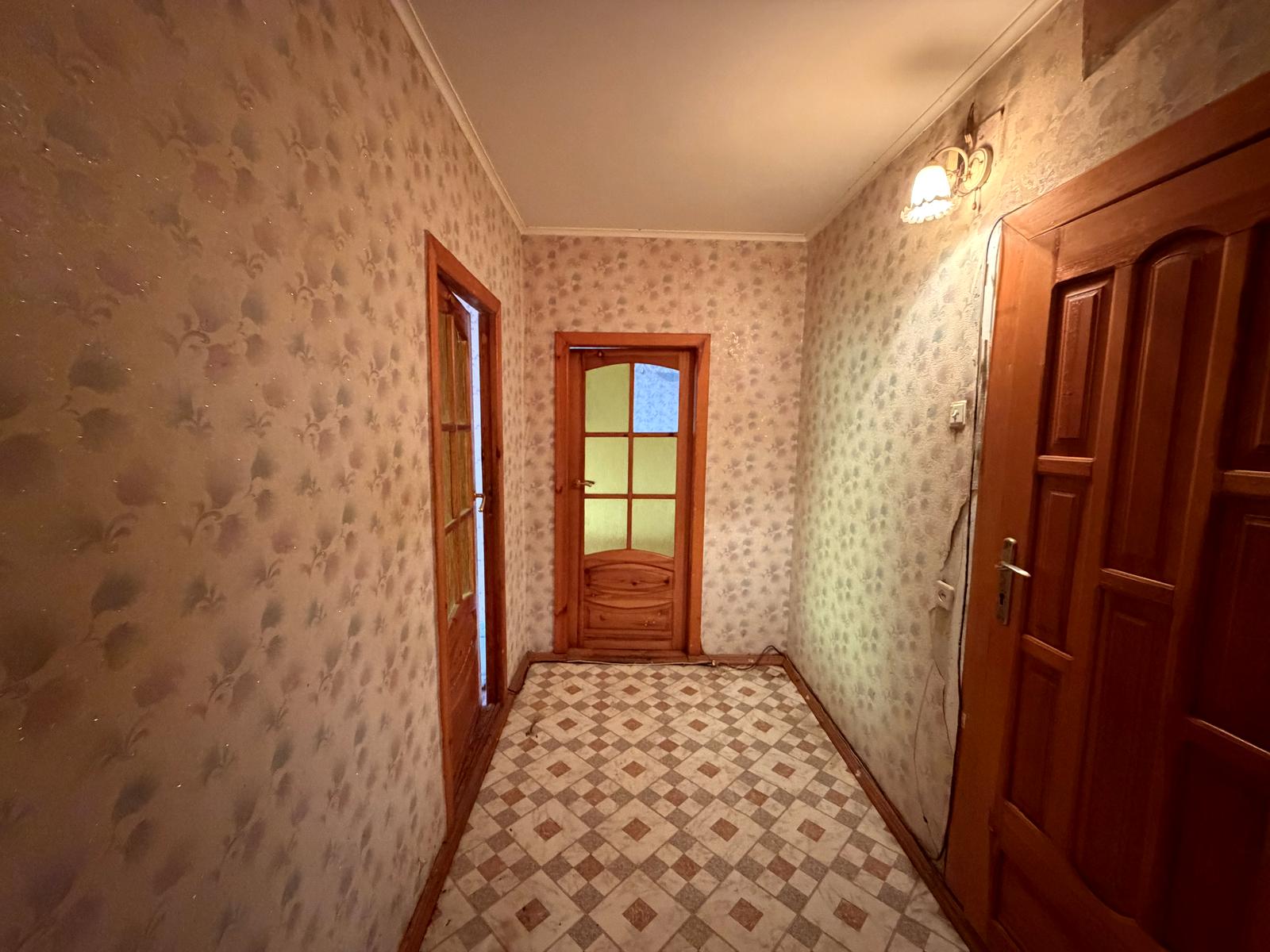 1867097104071805