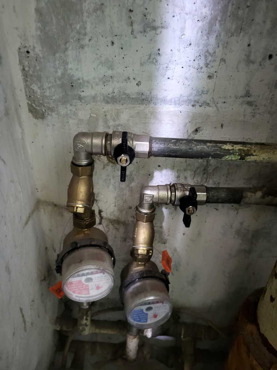 1867138374136457
