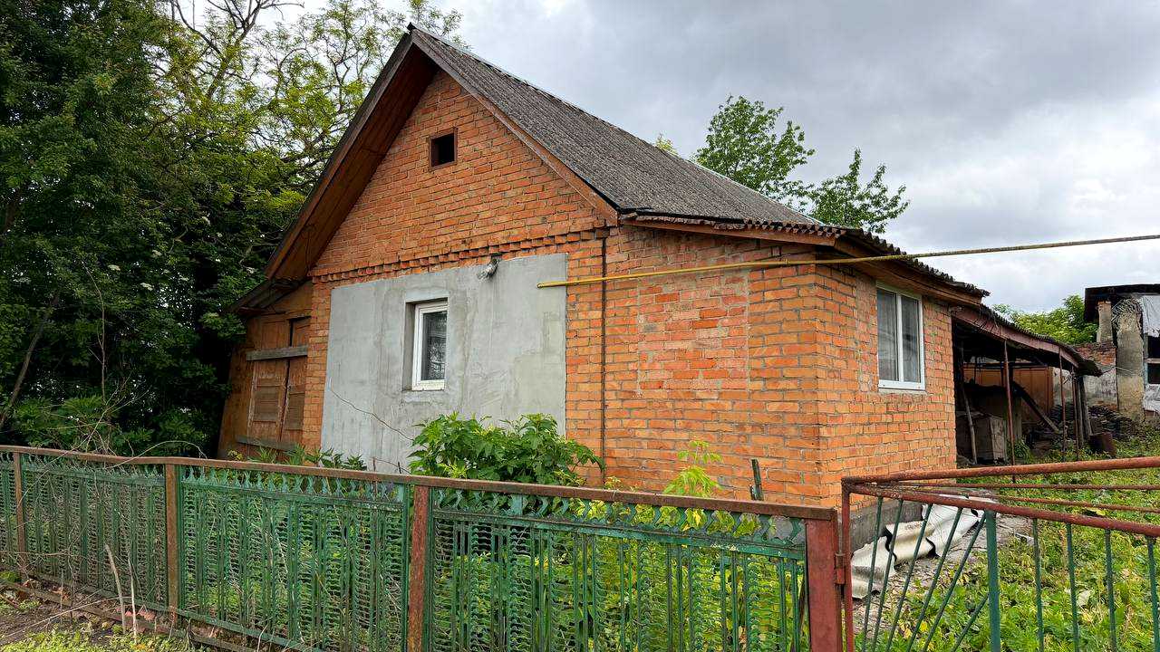 1867143178971405