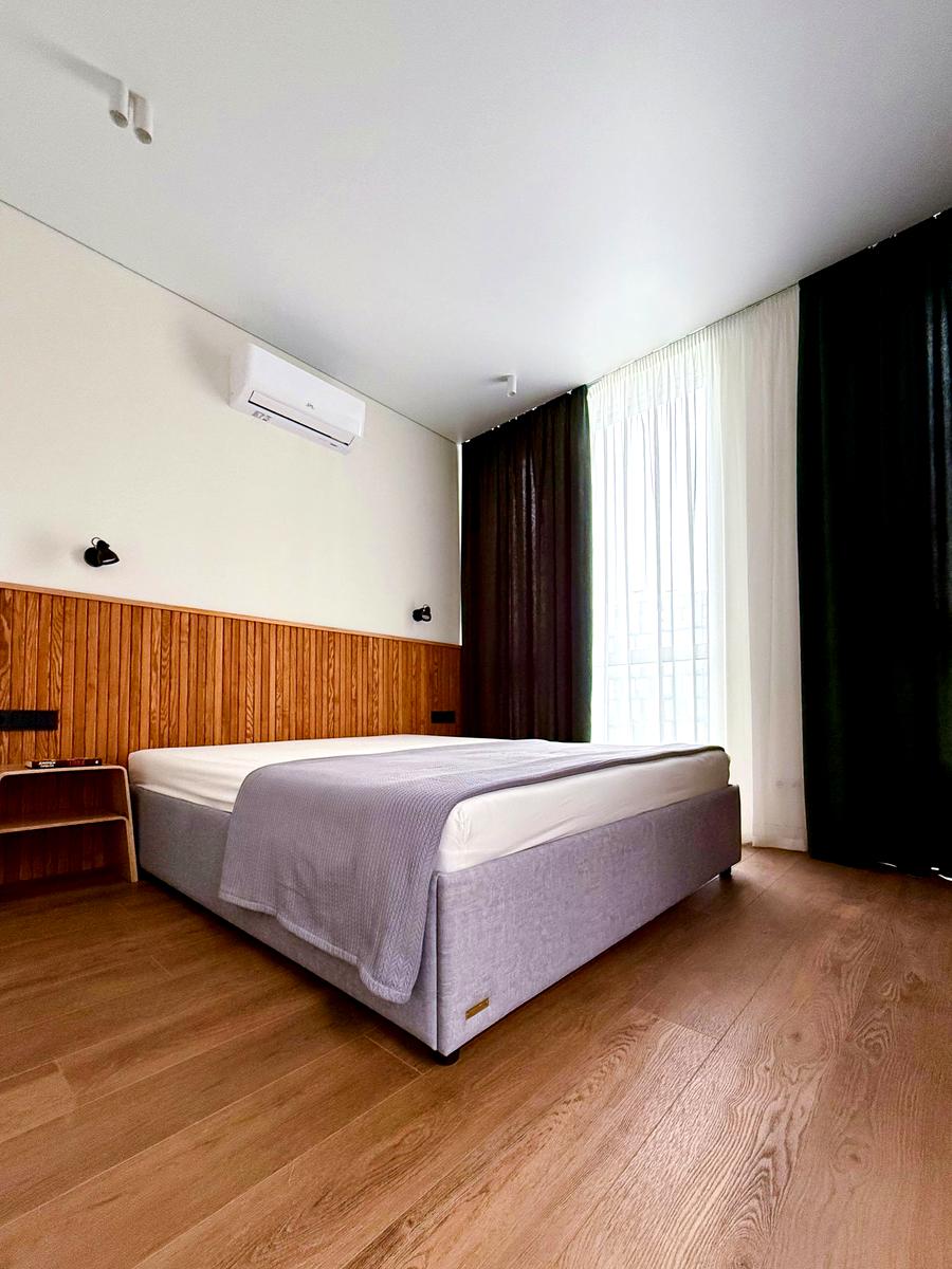 1867144666479890