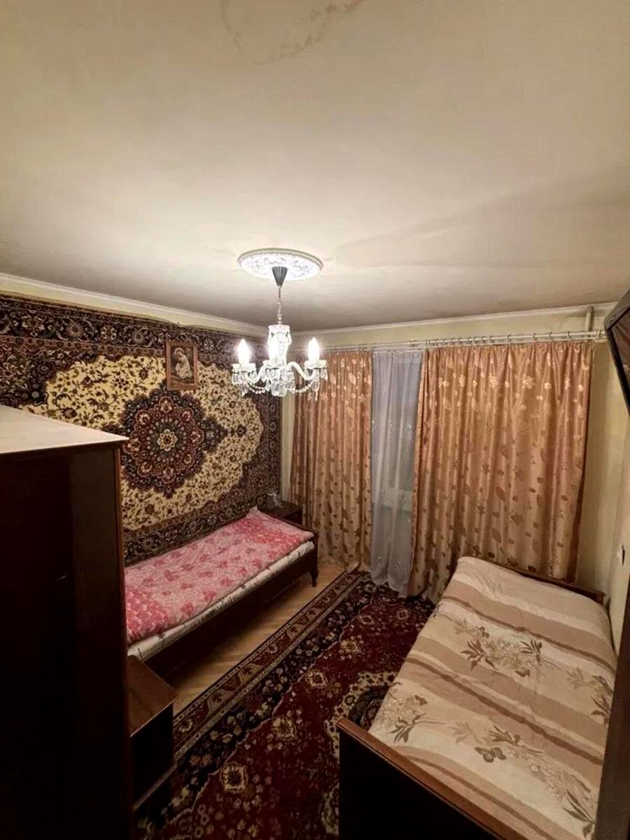 1867152827866720