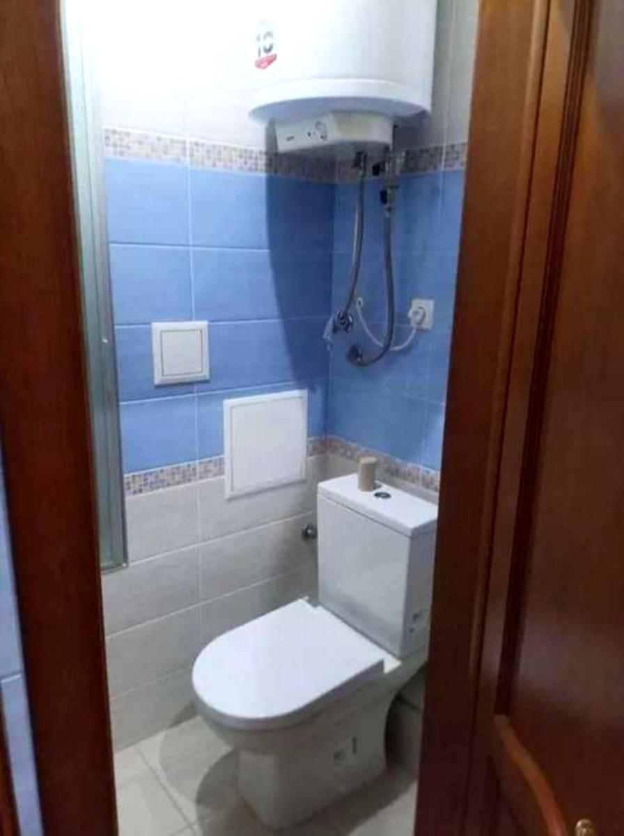 1867155171372541