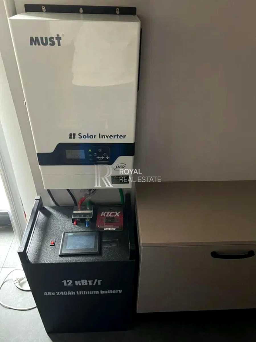 1867158446983446