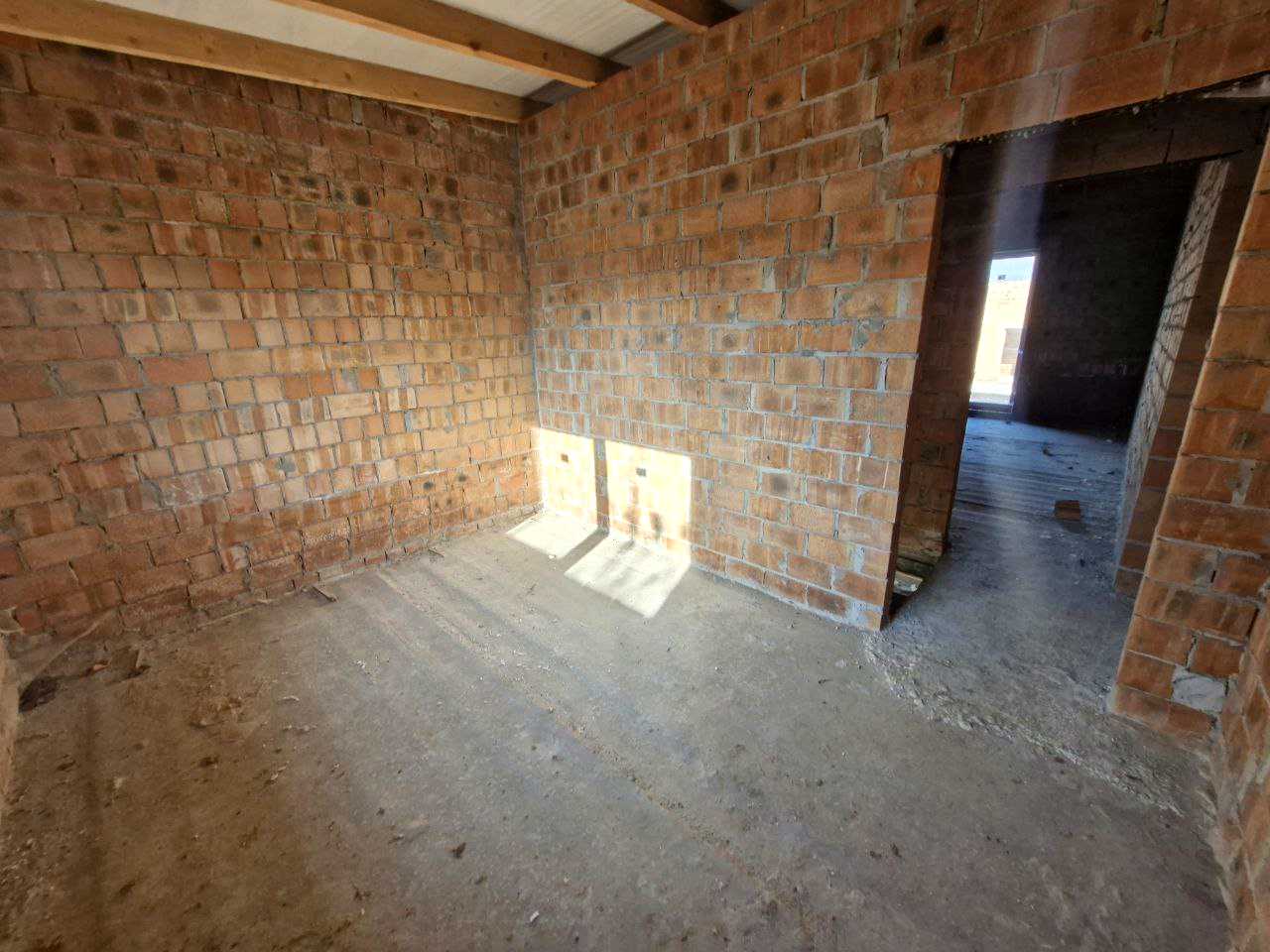 1867158454571540