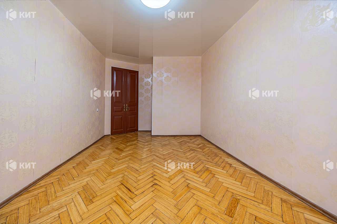 1867159941864180