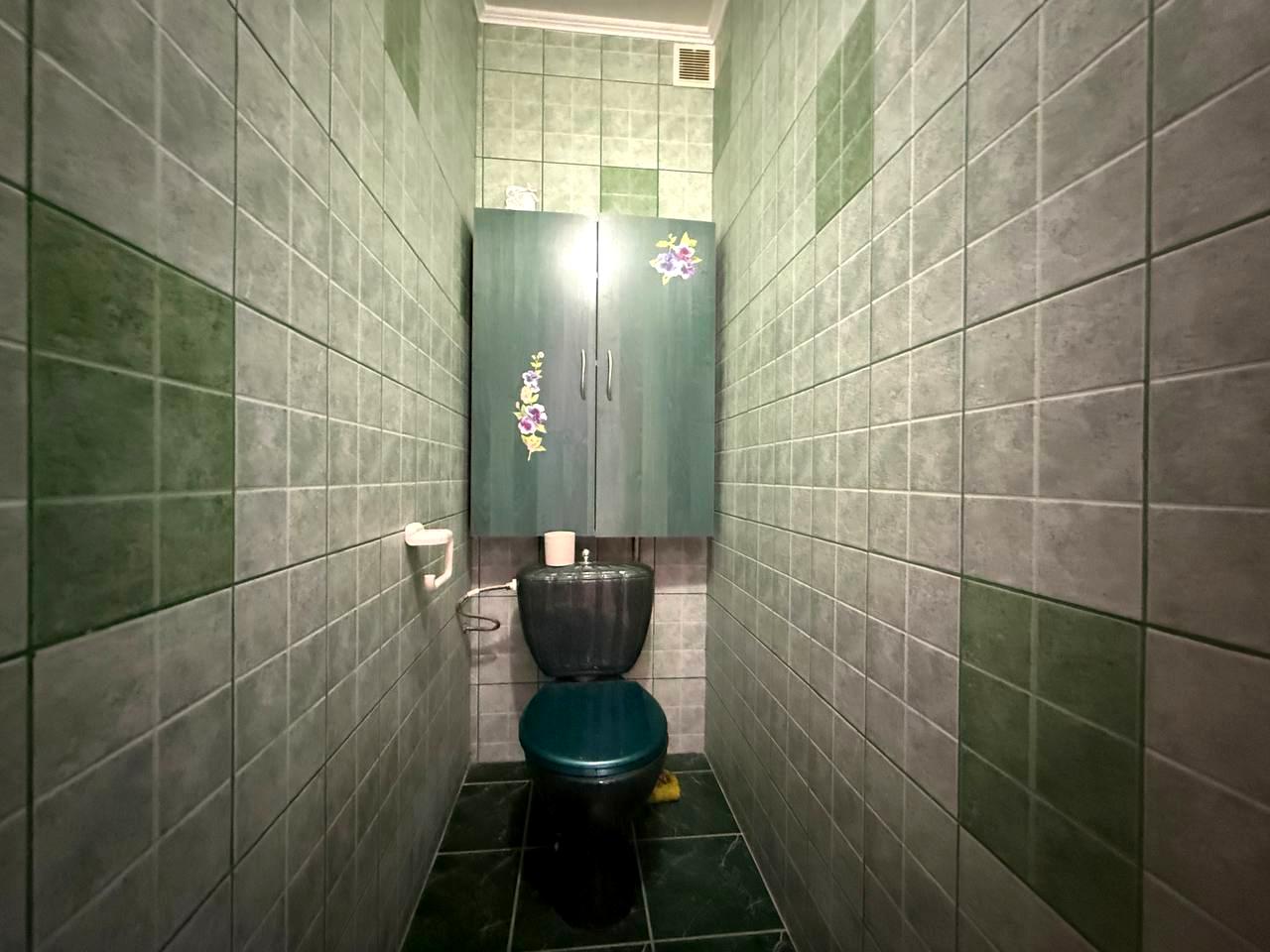 1867168822979316