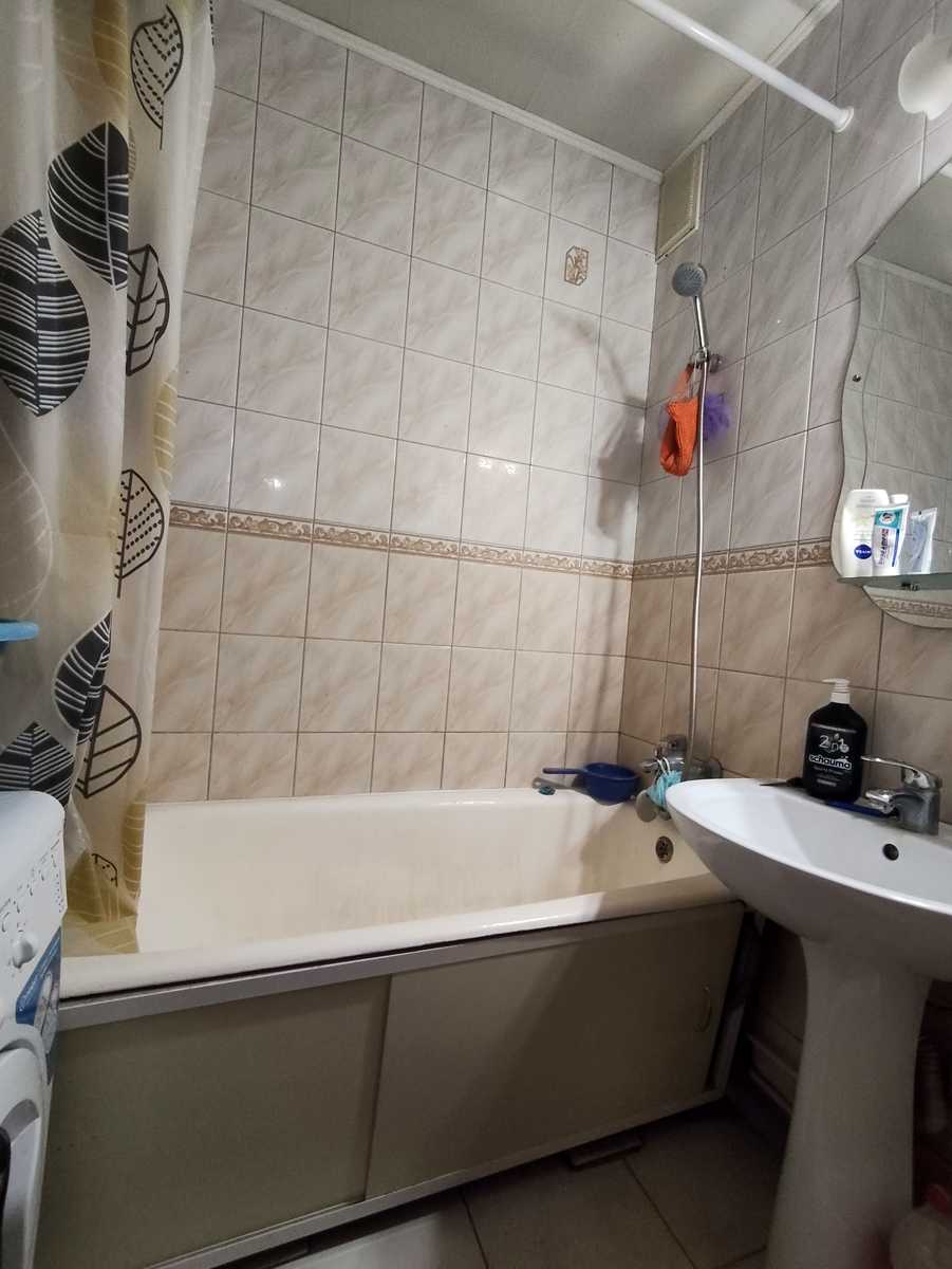 1867169867304480