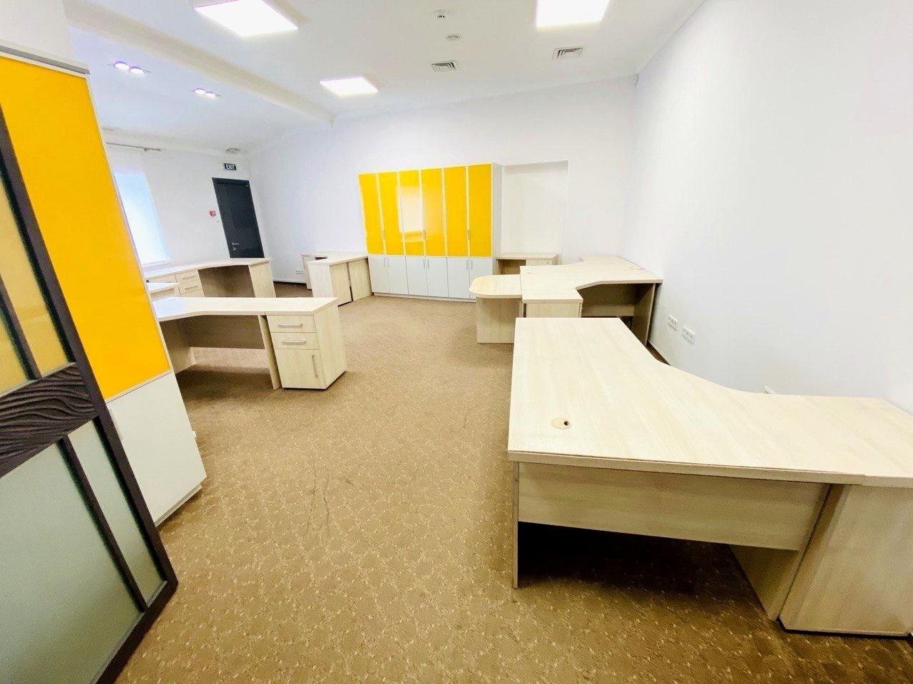 1867173693236252