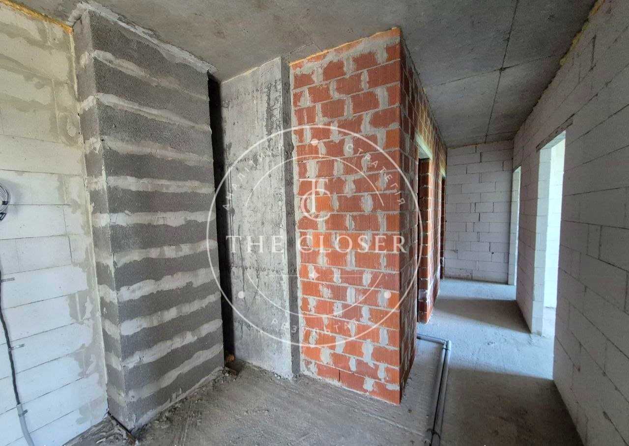 1867189706885216