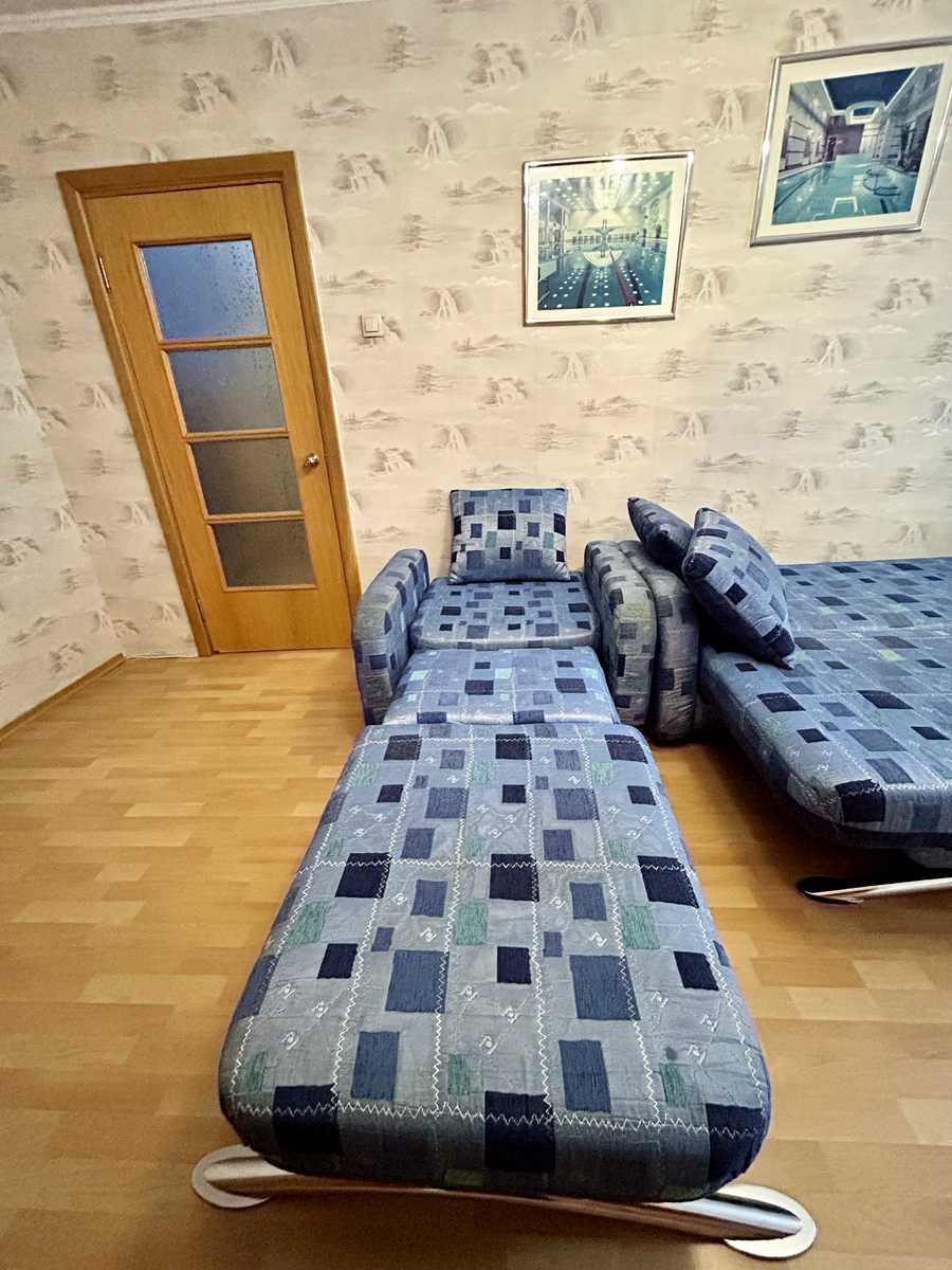 1867227611579270