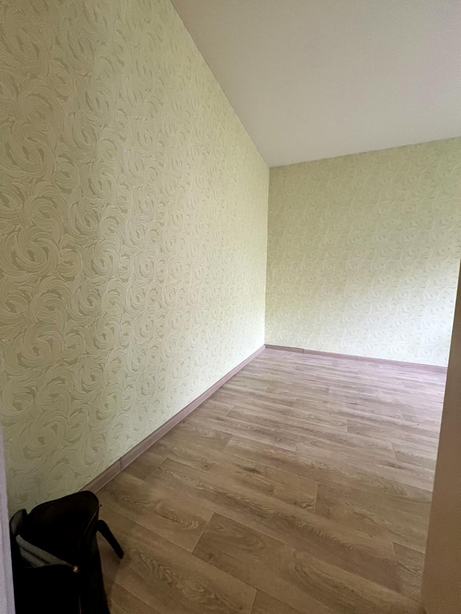 1867246350747031