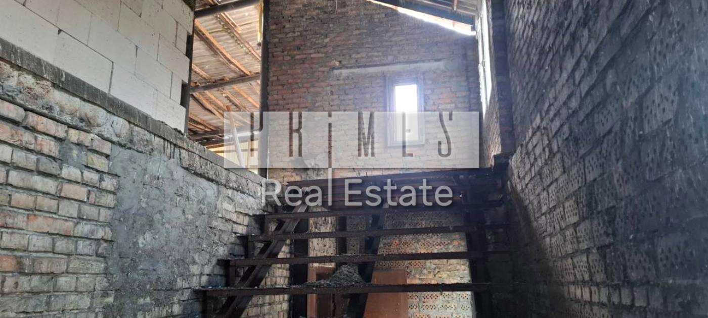 1867271458501071