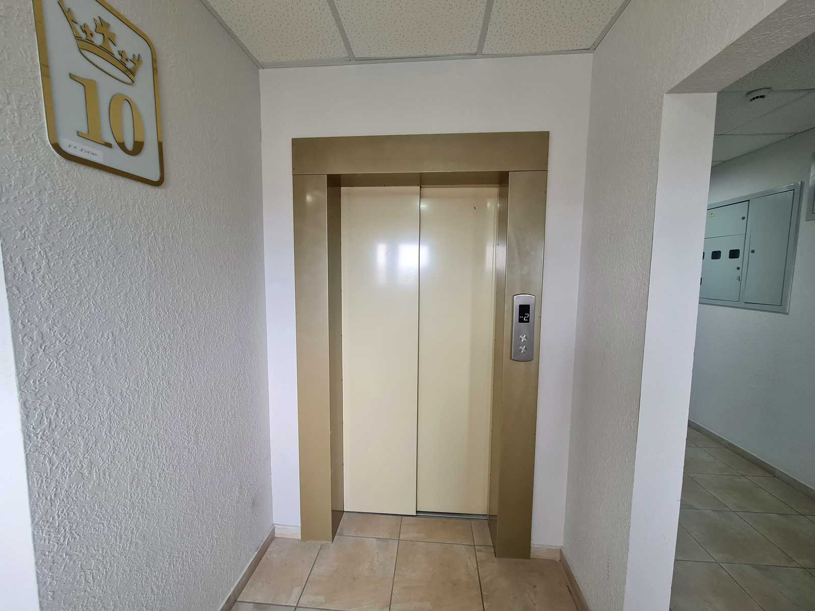 1867324078158447