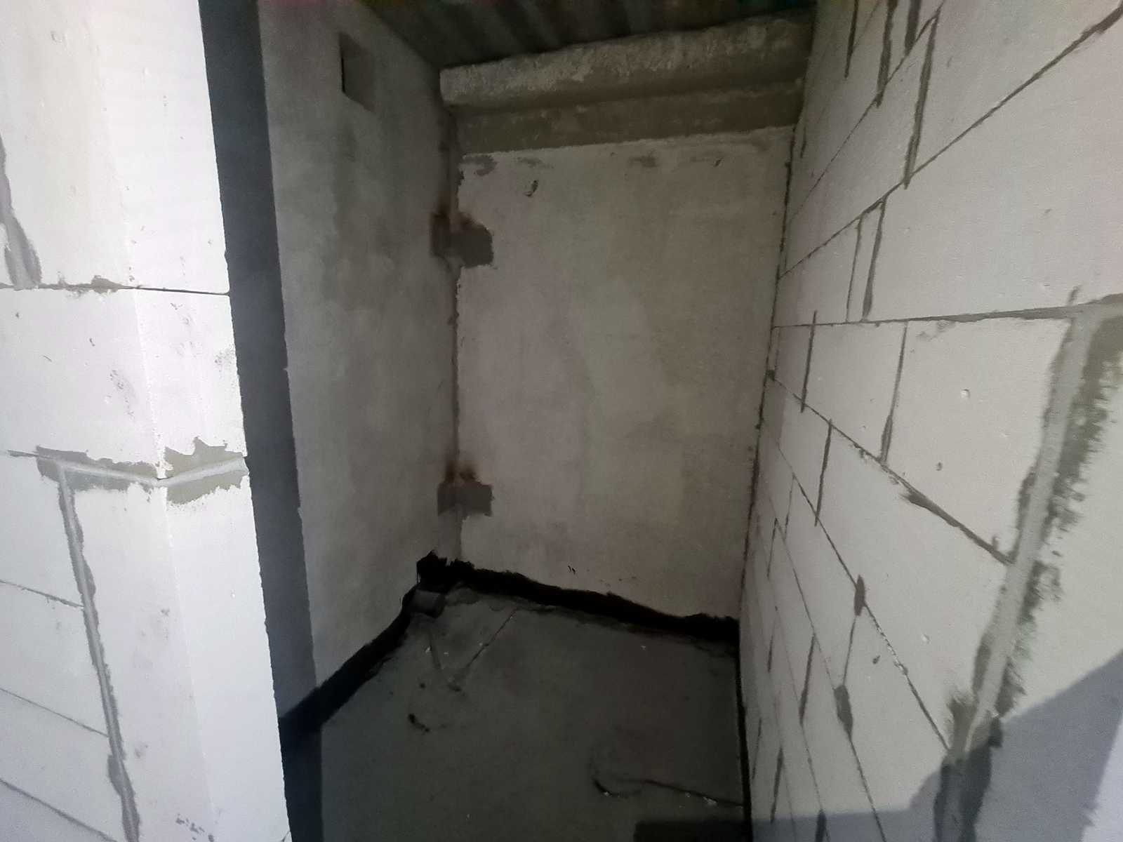 1867324079005540