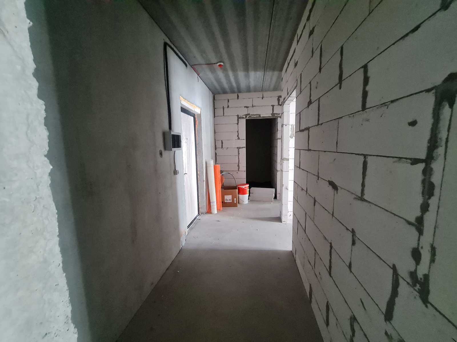 1867324086208297