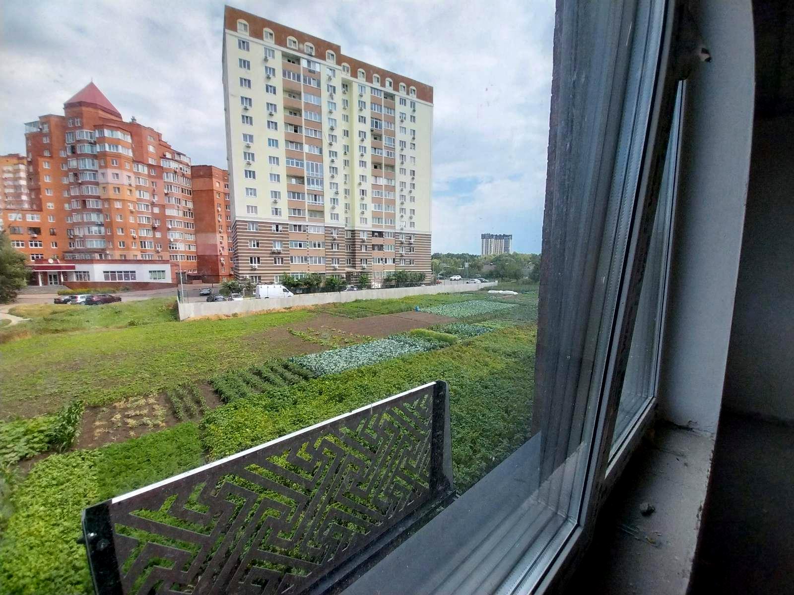 1867331746165964
