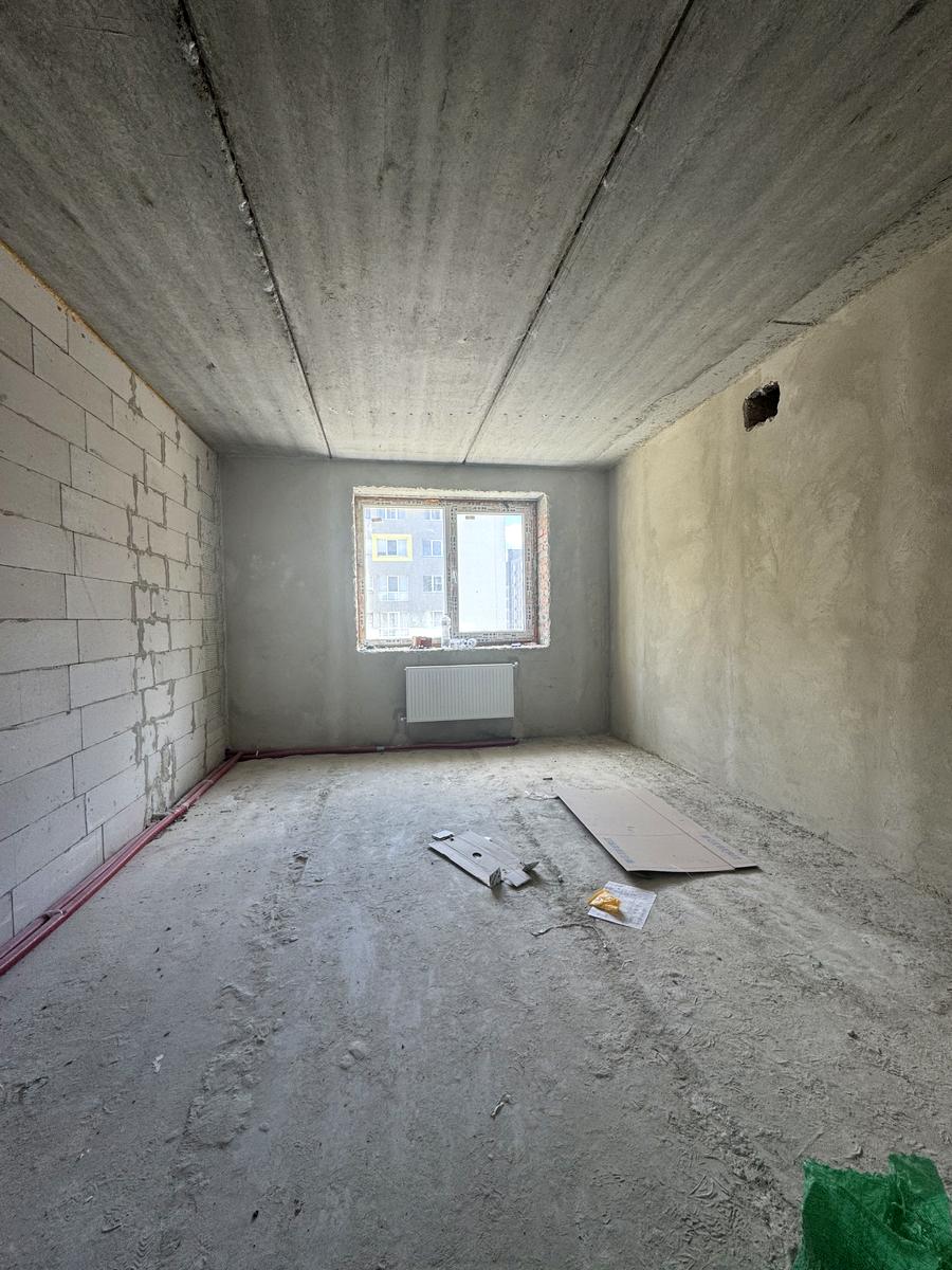 1867341321914200