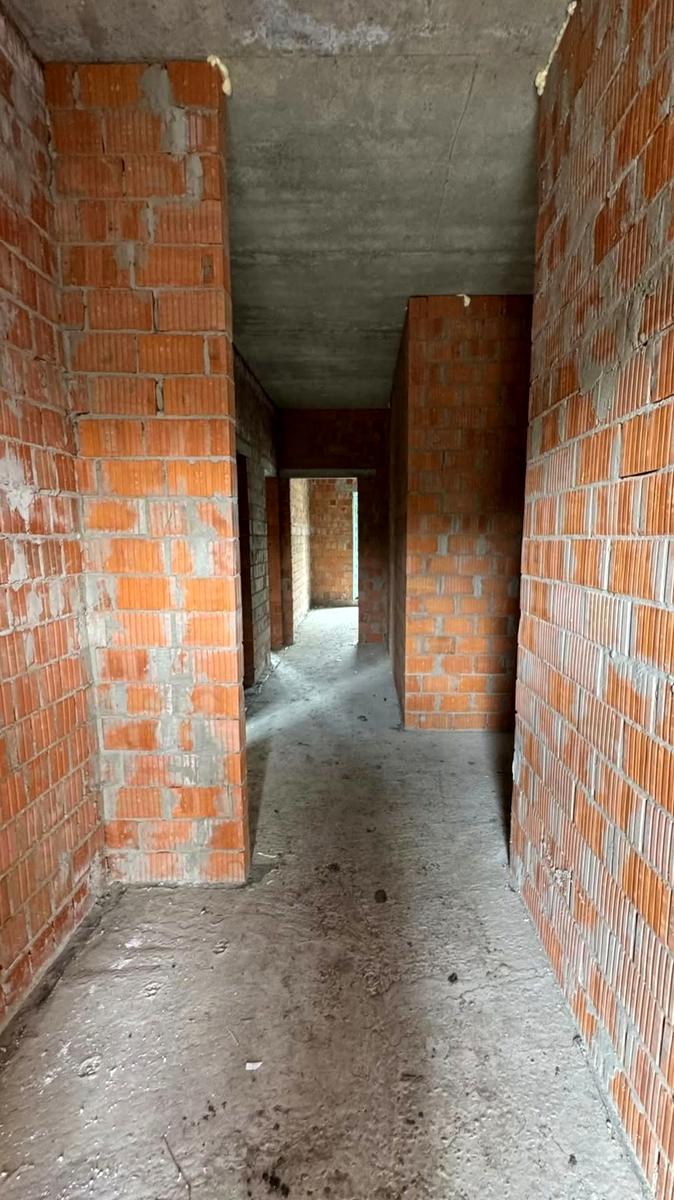 1867348150759604