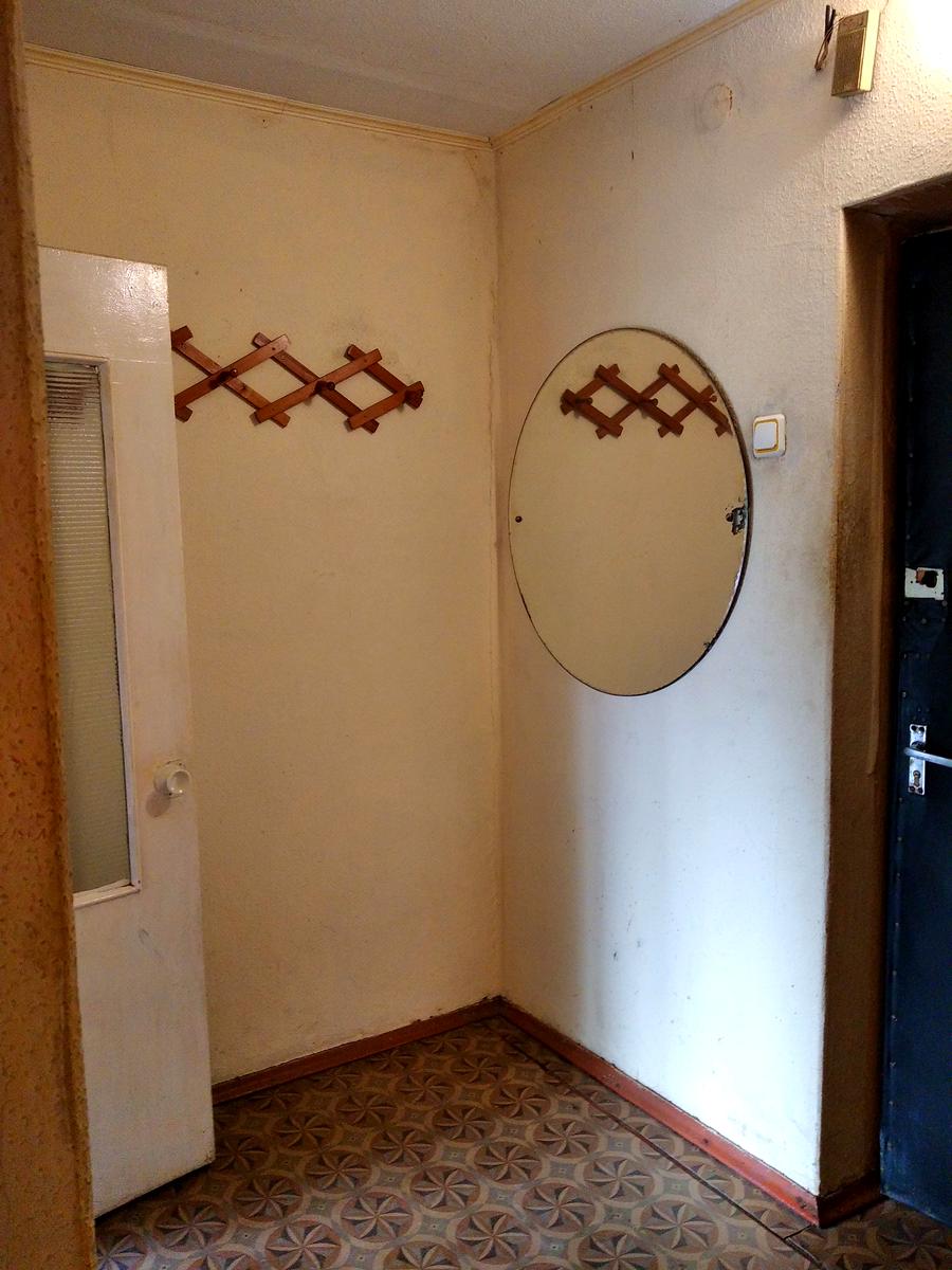 1867361453889775