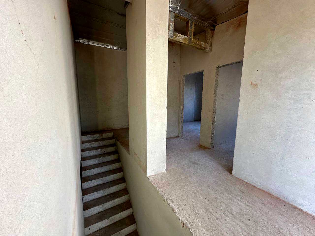 1867365203678094