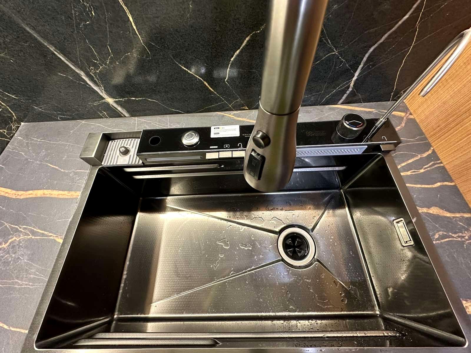 1867408011839310