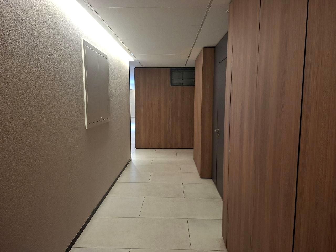 1867416843970097