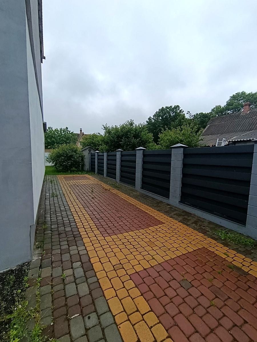 1867417545899331