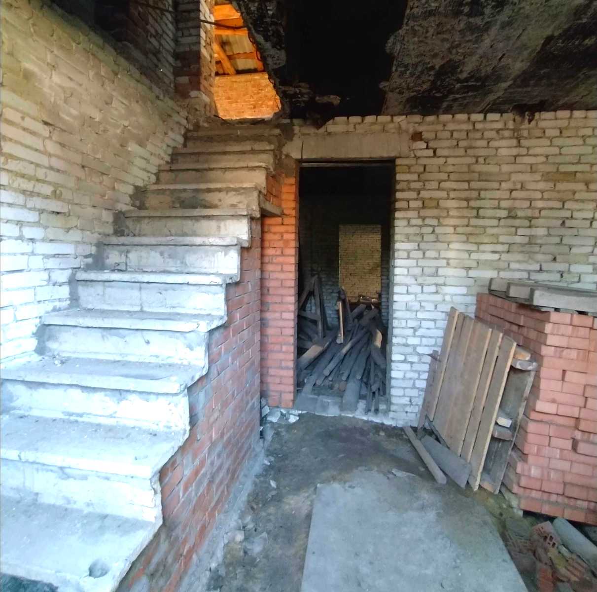 1867417998791252.jpg