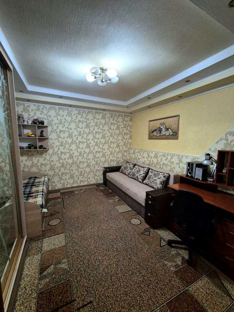 1867427646812118