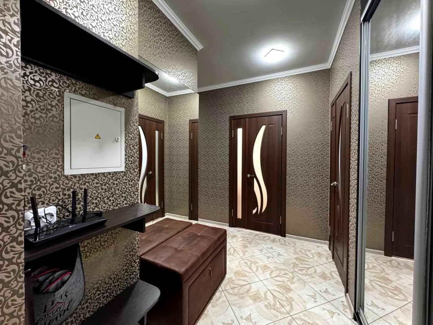 1867428022213171