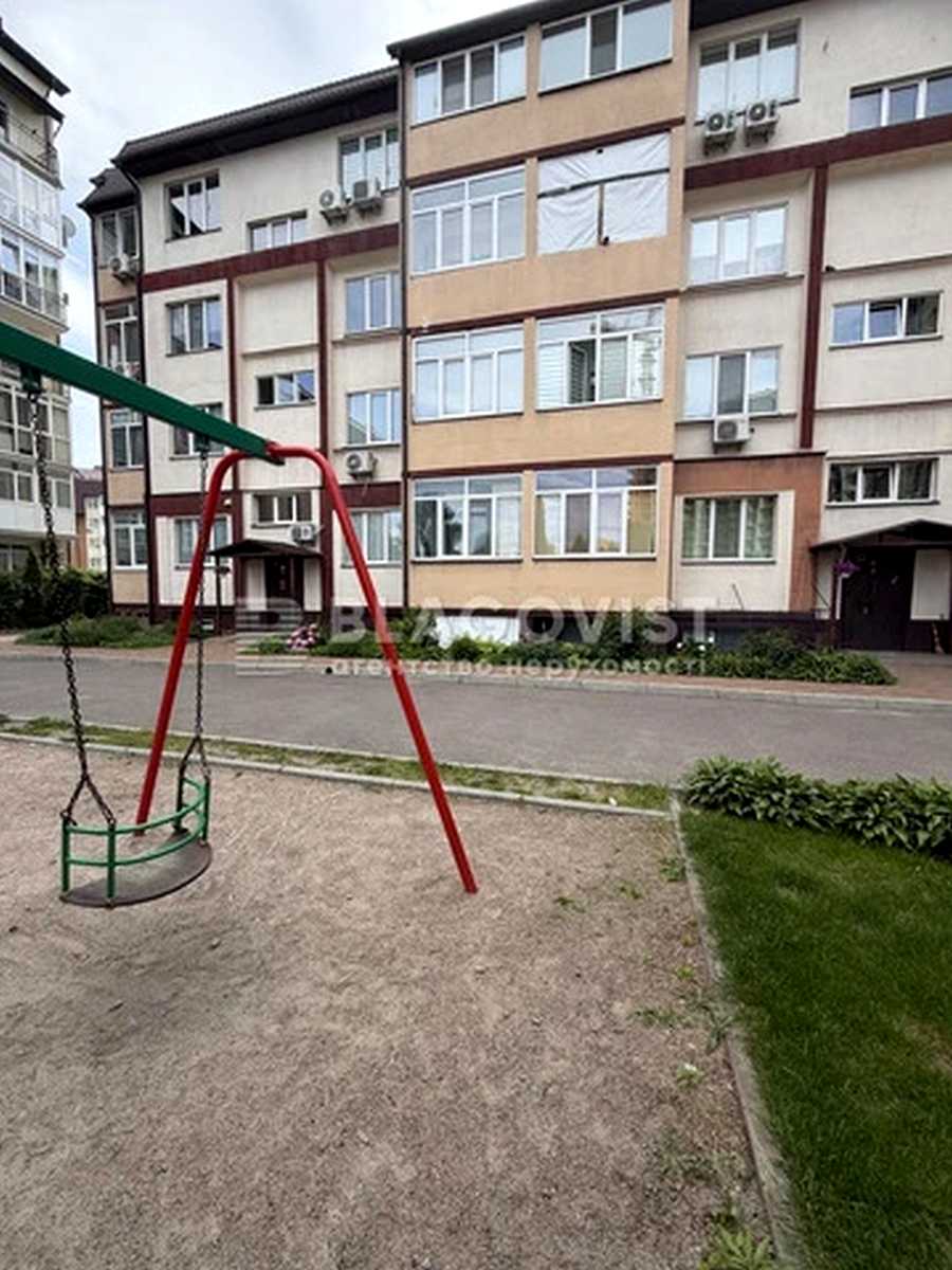 1867428437573378