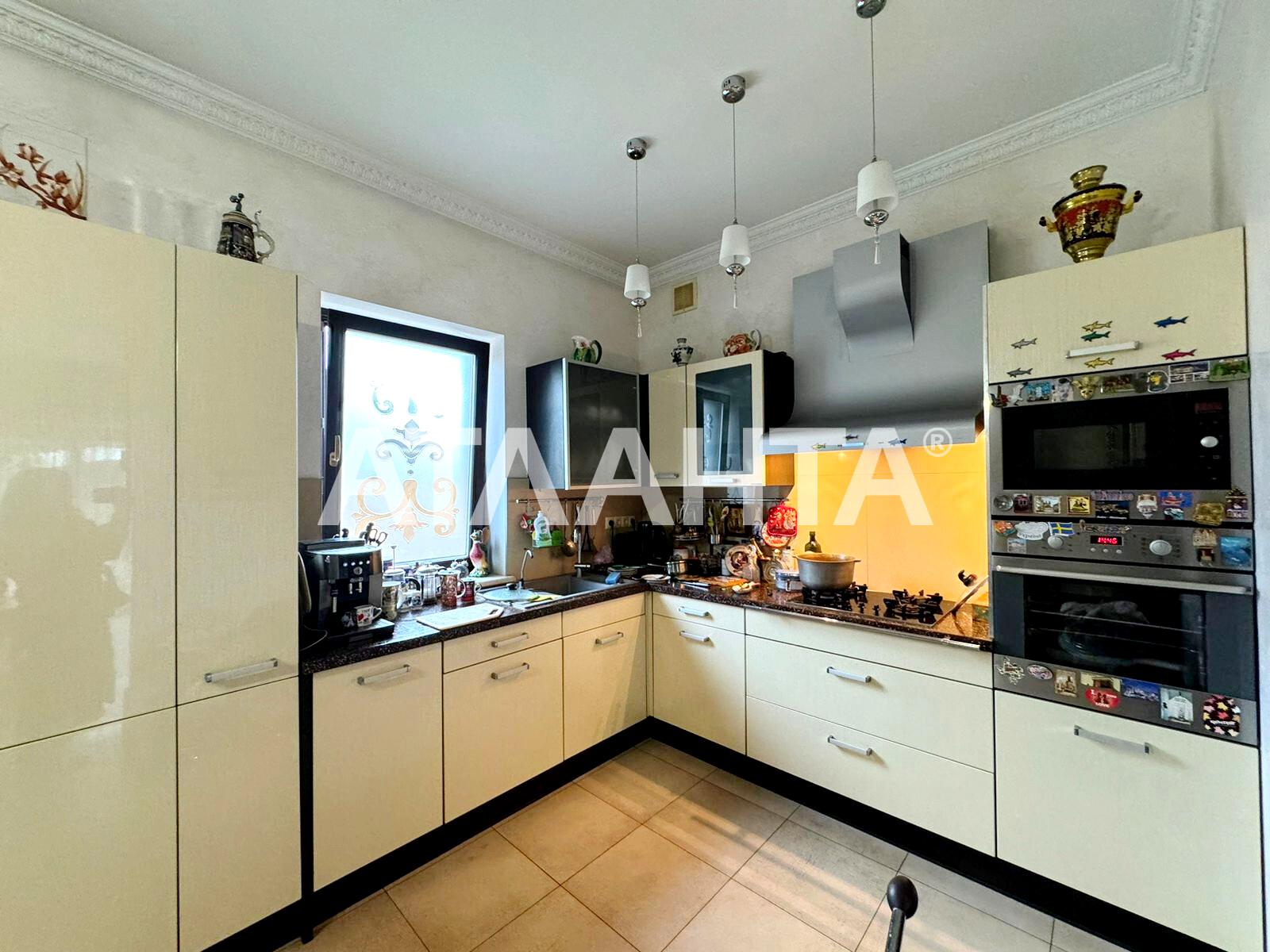 Дом по адресу ул. Петрашевского (площадь 170 м²) - imageAlt 21 Дом по адресу ул. Петрашевского (площадь 170 м²) - Atlanta.ua - imageAlt 21