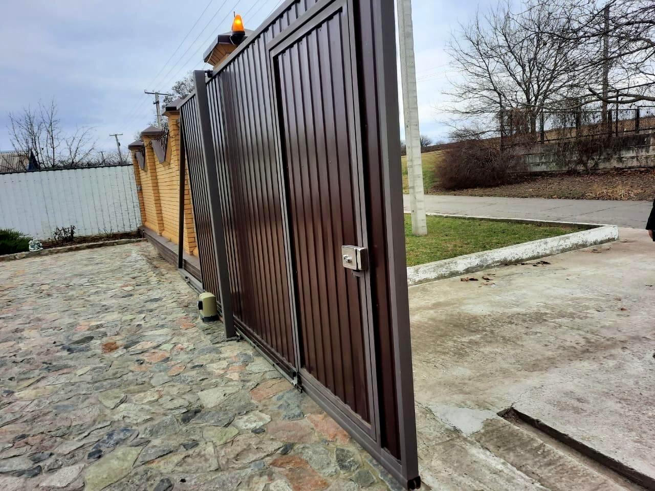 1867434319143712