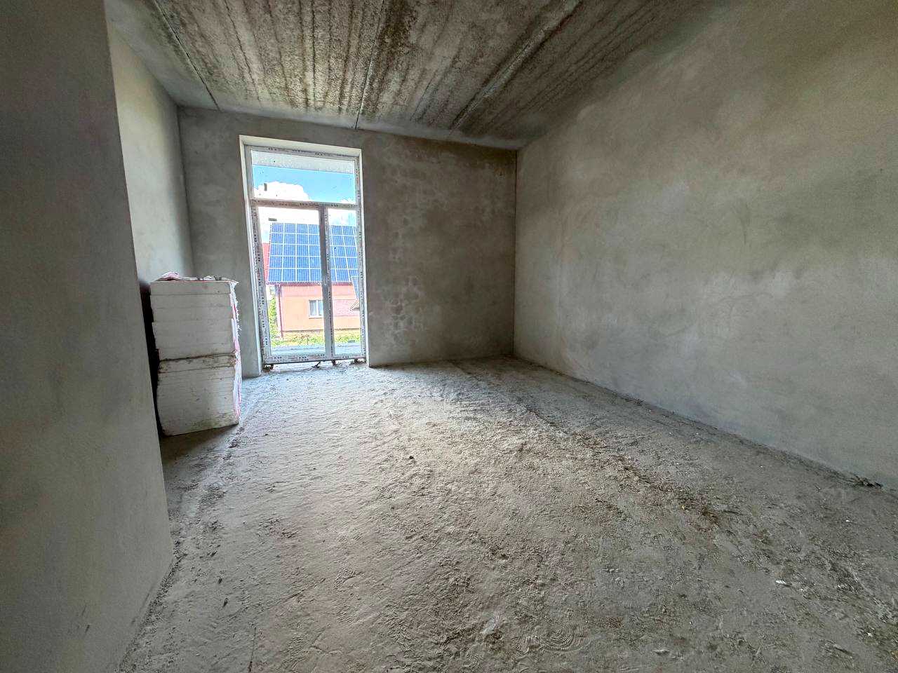 1867436965937162