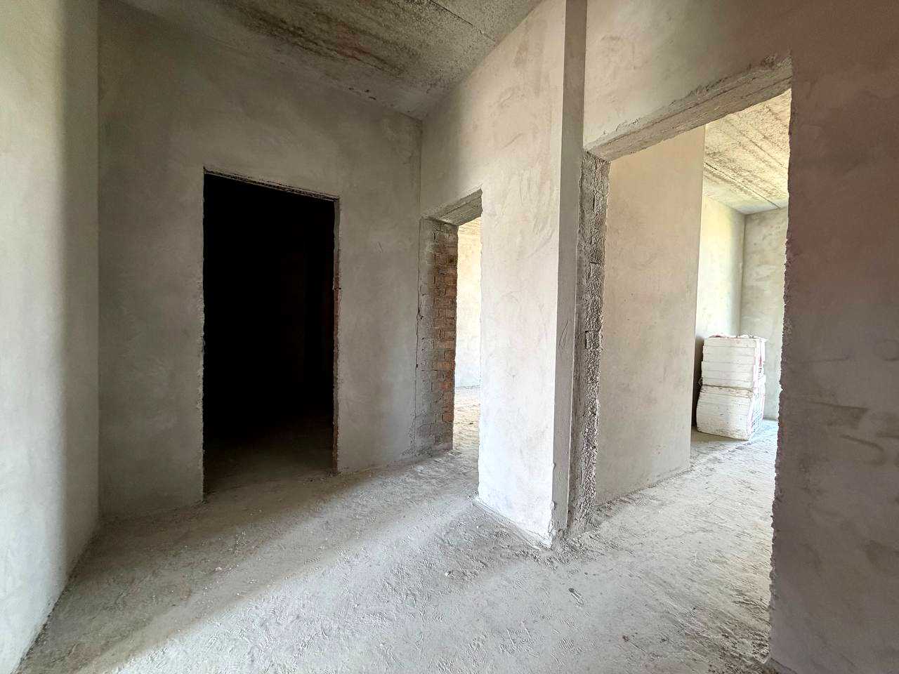 1867436966052937