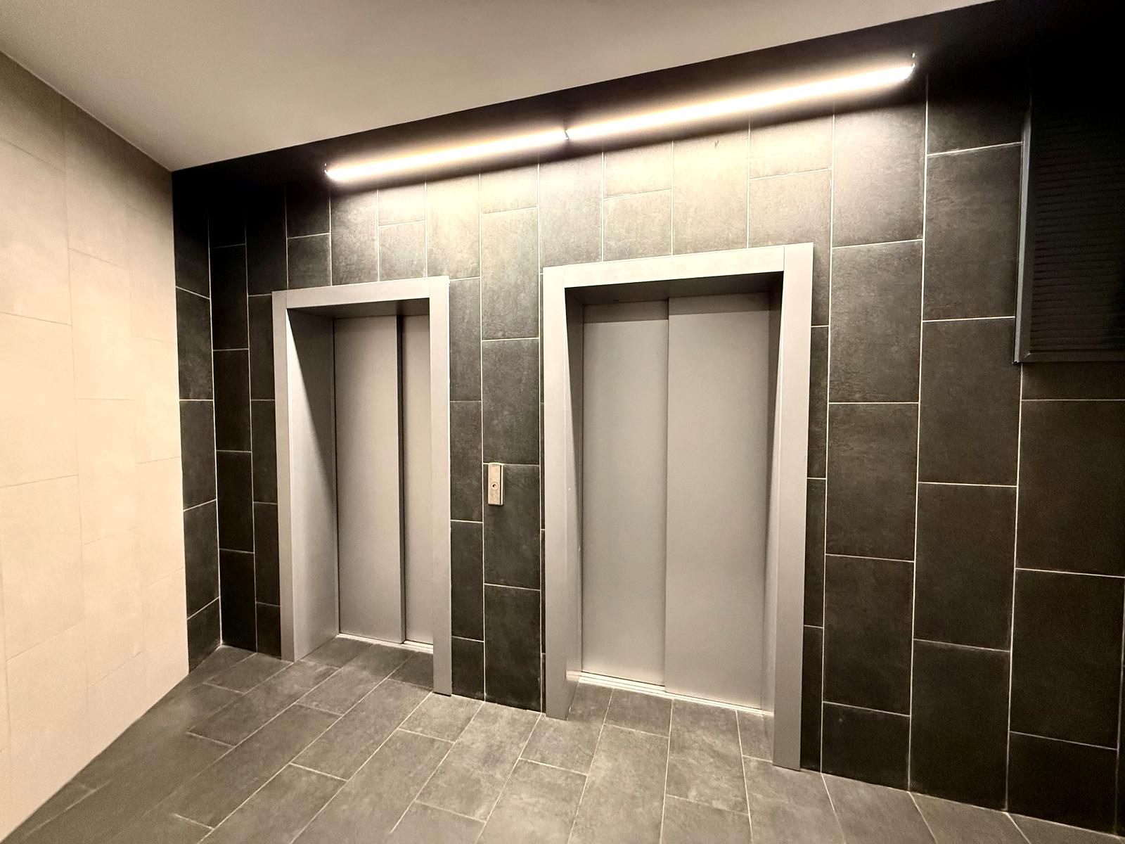1867436980256952