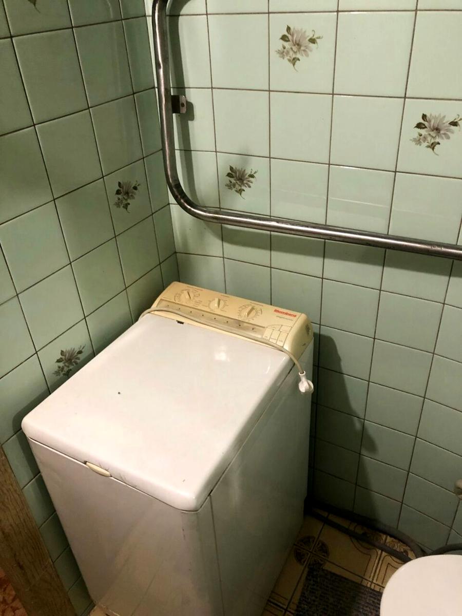 1867444786851830