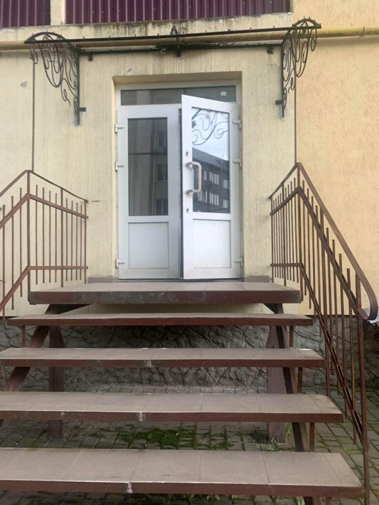 1867459962998553