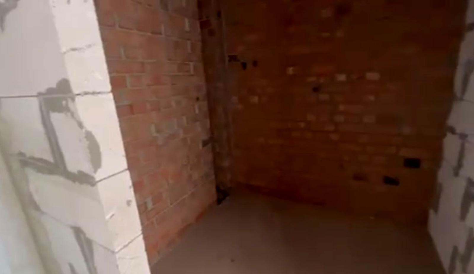 1867466588686249