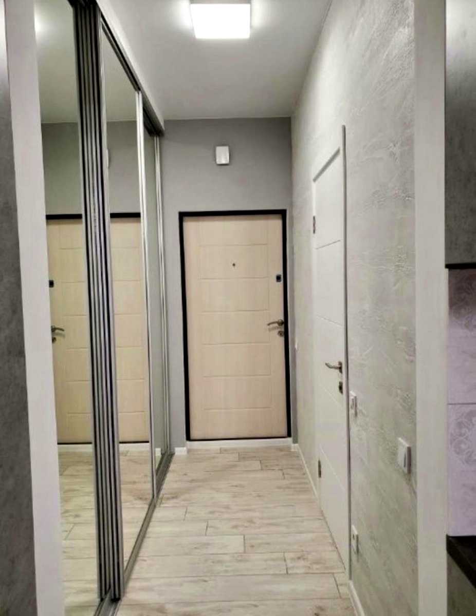 1867496472761050