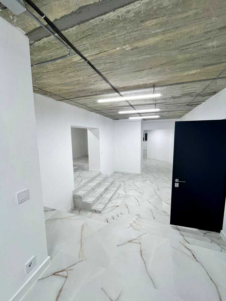1867504778604750