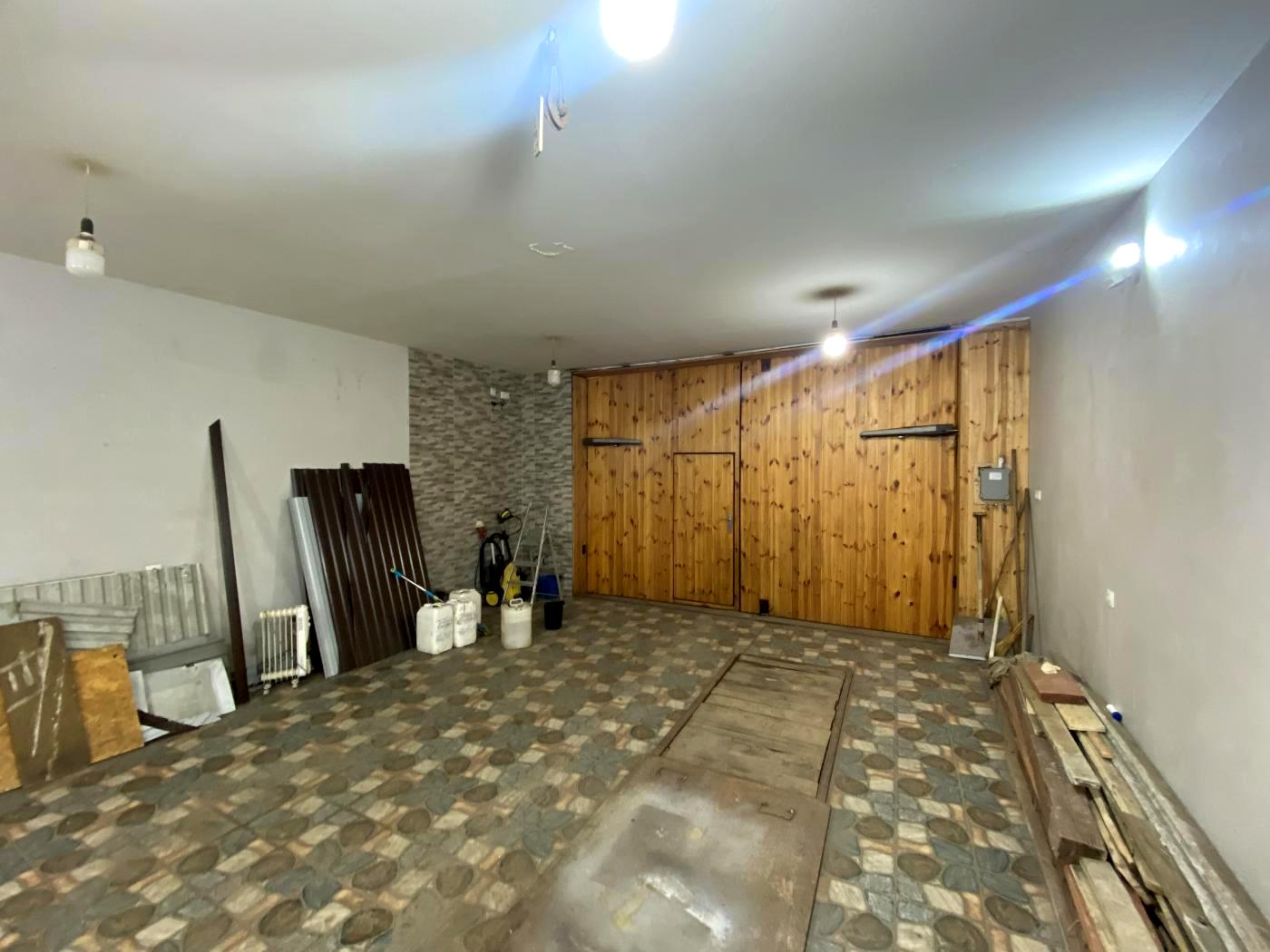 1867514079001616