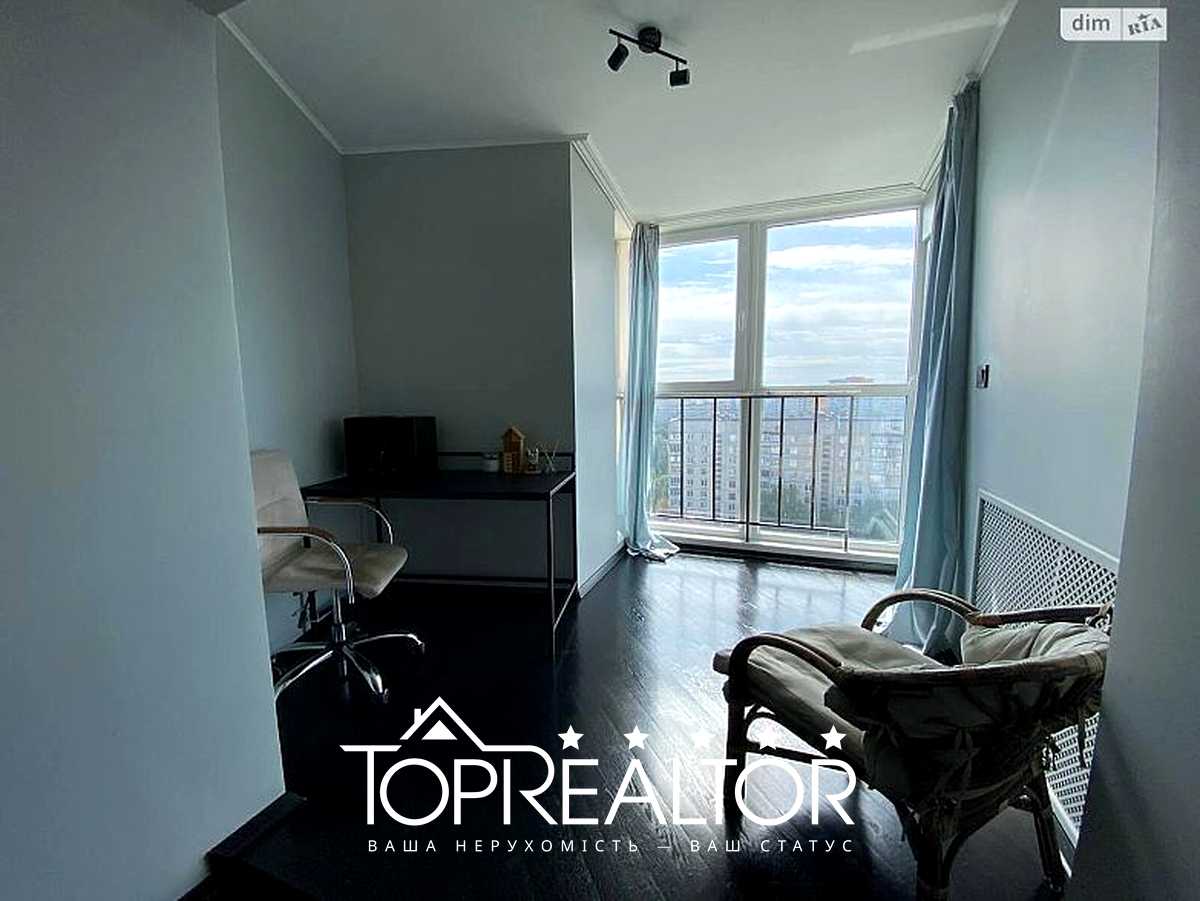 1867515381819738